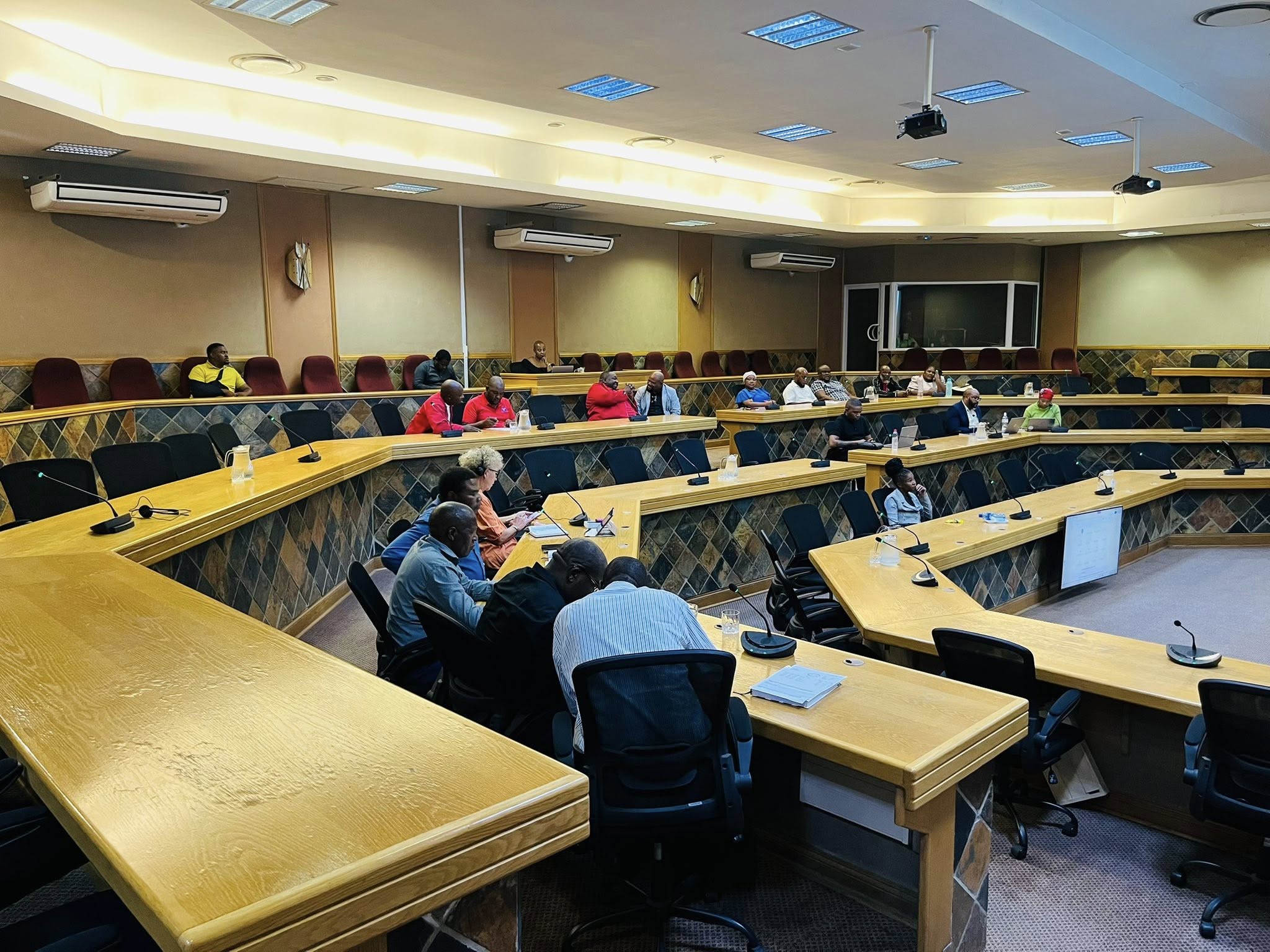 AMAJUBA DISTRICT MUNICIPAL COUNCIL ADOPTS 2025/26 ADJUSTMENT BUDGET